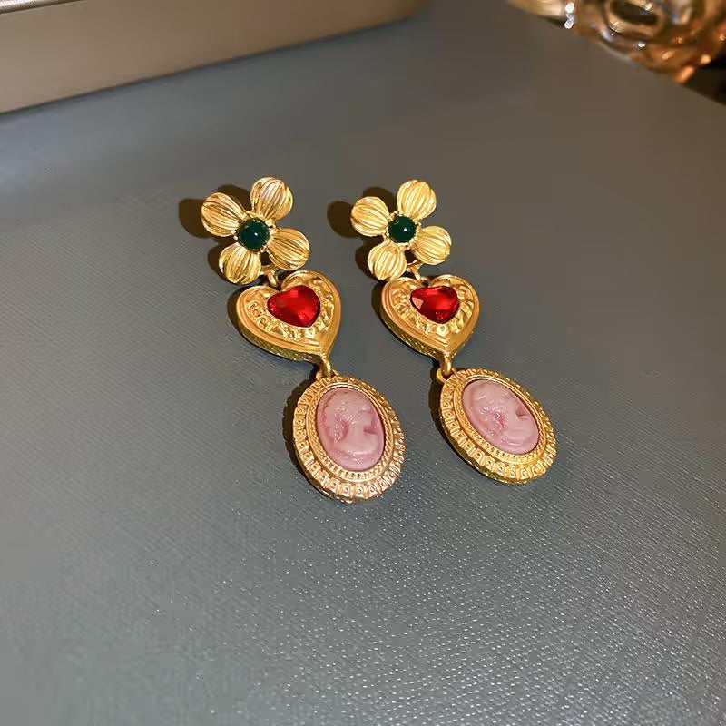 VINTAGE SET EARRINGS