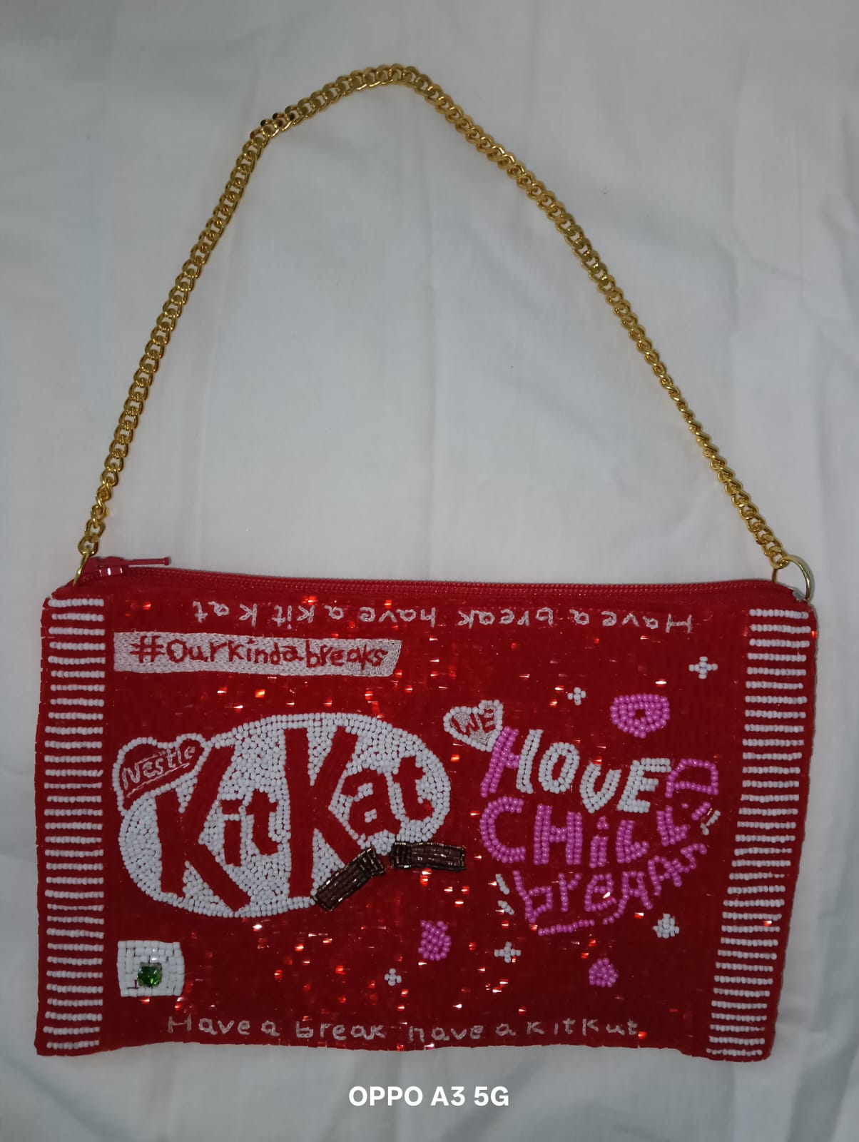 KIT KAT POUCH/BAG
