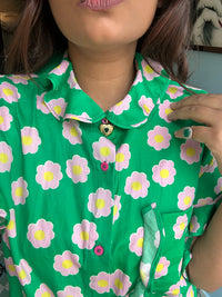 Emerald Heart Pendant – Elegant Gold Heart Necklace with Emerald Stone