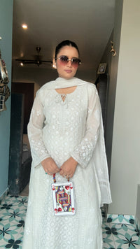 BEGUM BAG - QUEEN OF HEART EDITIONS