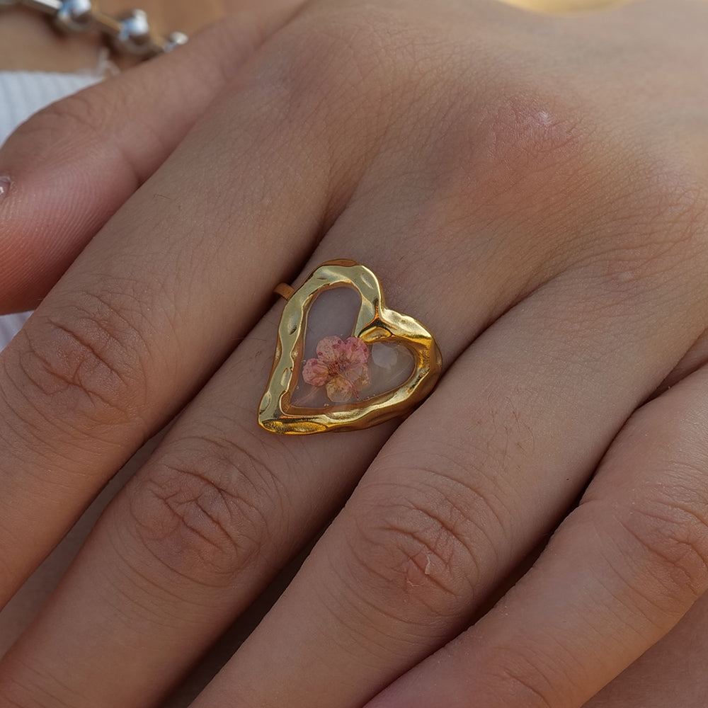 Love Daisy Ring