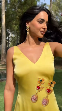 VINTAGE SET EARRINGS