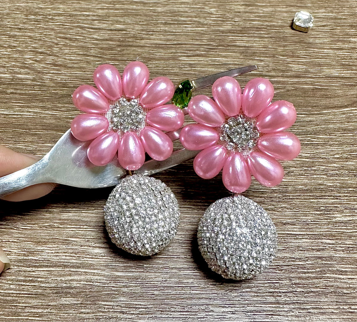 Floral Shape Stud Earrings – Blooming Disco Chic Accessory