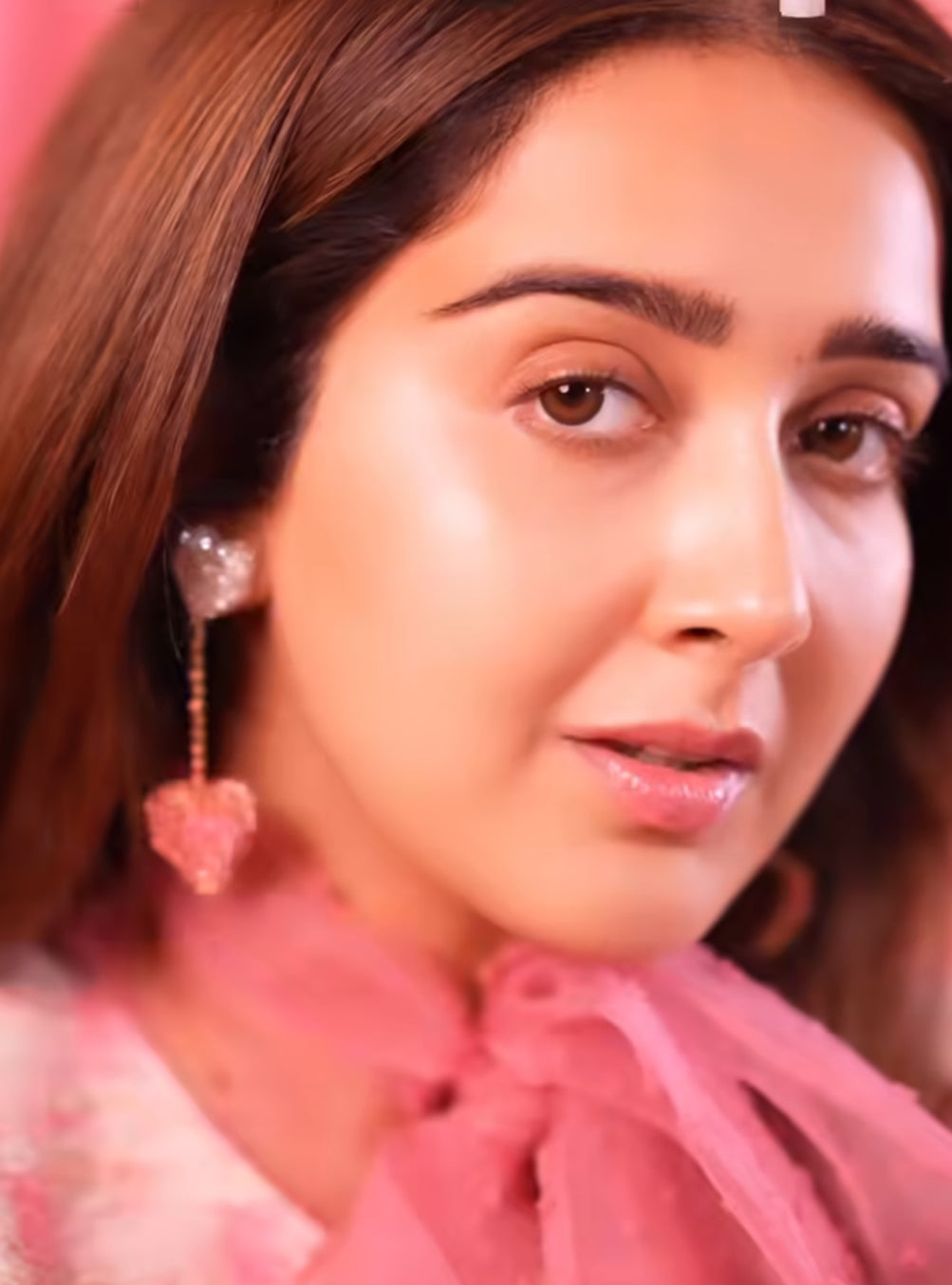 Heart Dangler Earrings – Elegant Heart-Hanging Jewelry