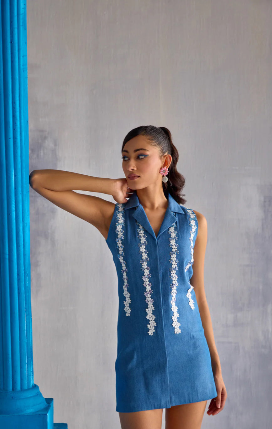 Floral Shape Stud Earrings – Blooming Disco Chic Accessory